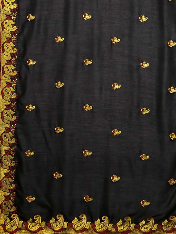 women's embroidered saree - 17541317 - Standard Image - 3