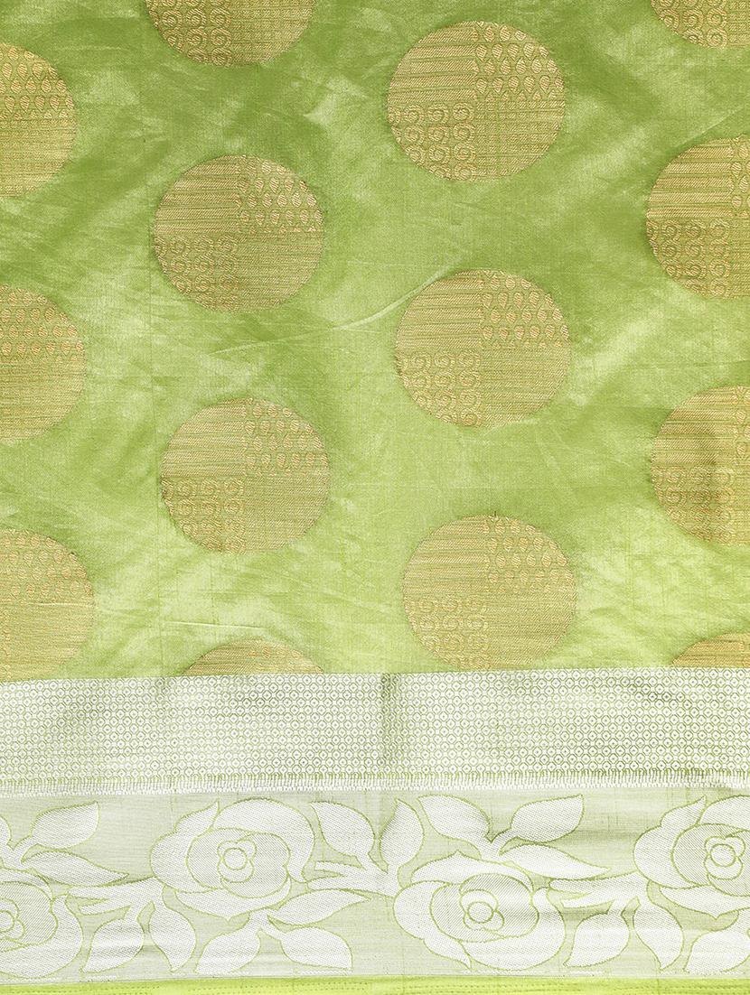 jacquard banarasi saree with blouse - 17541378 - Standard Image - 3