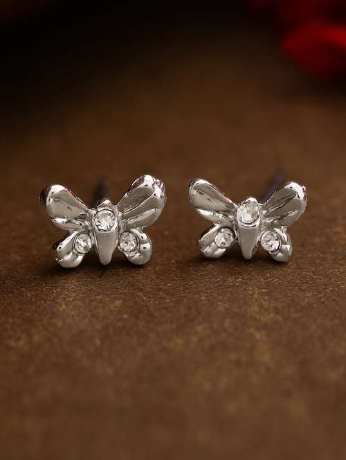 silver  metal studs earring - 17542825 -  Standard Image - 0