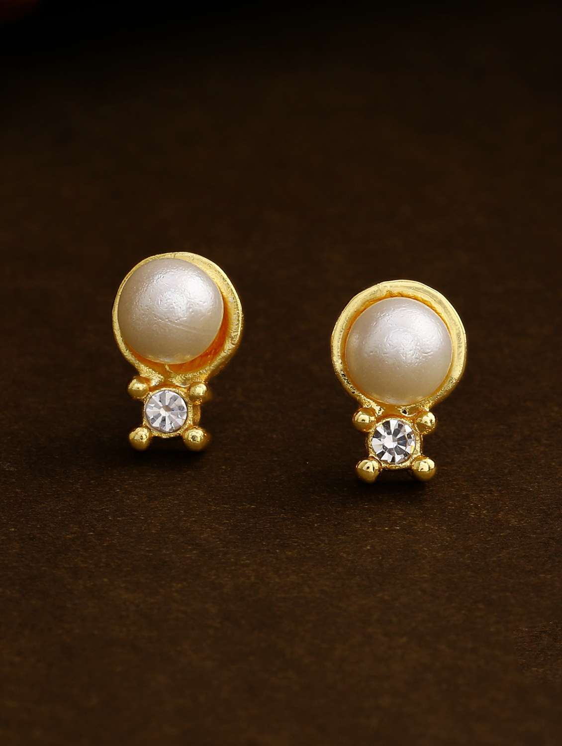 gold metal studs earring - 17542845 - Zoom Image - 0