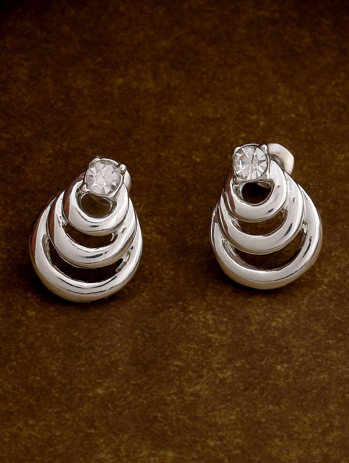 silver metal studs earring