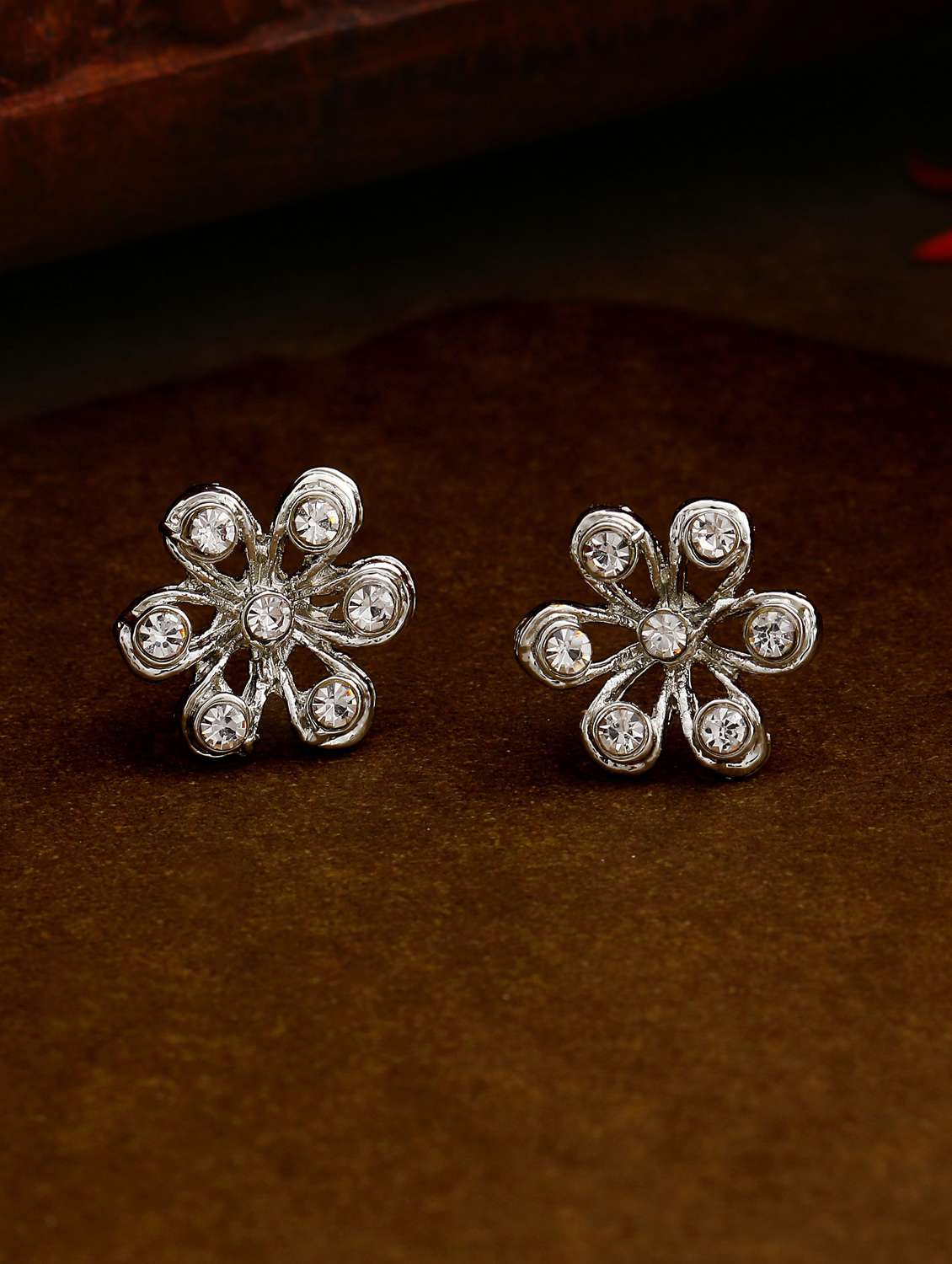silver metal studs earring