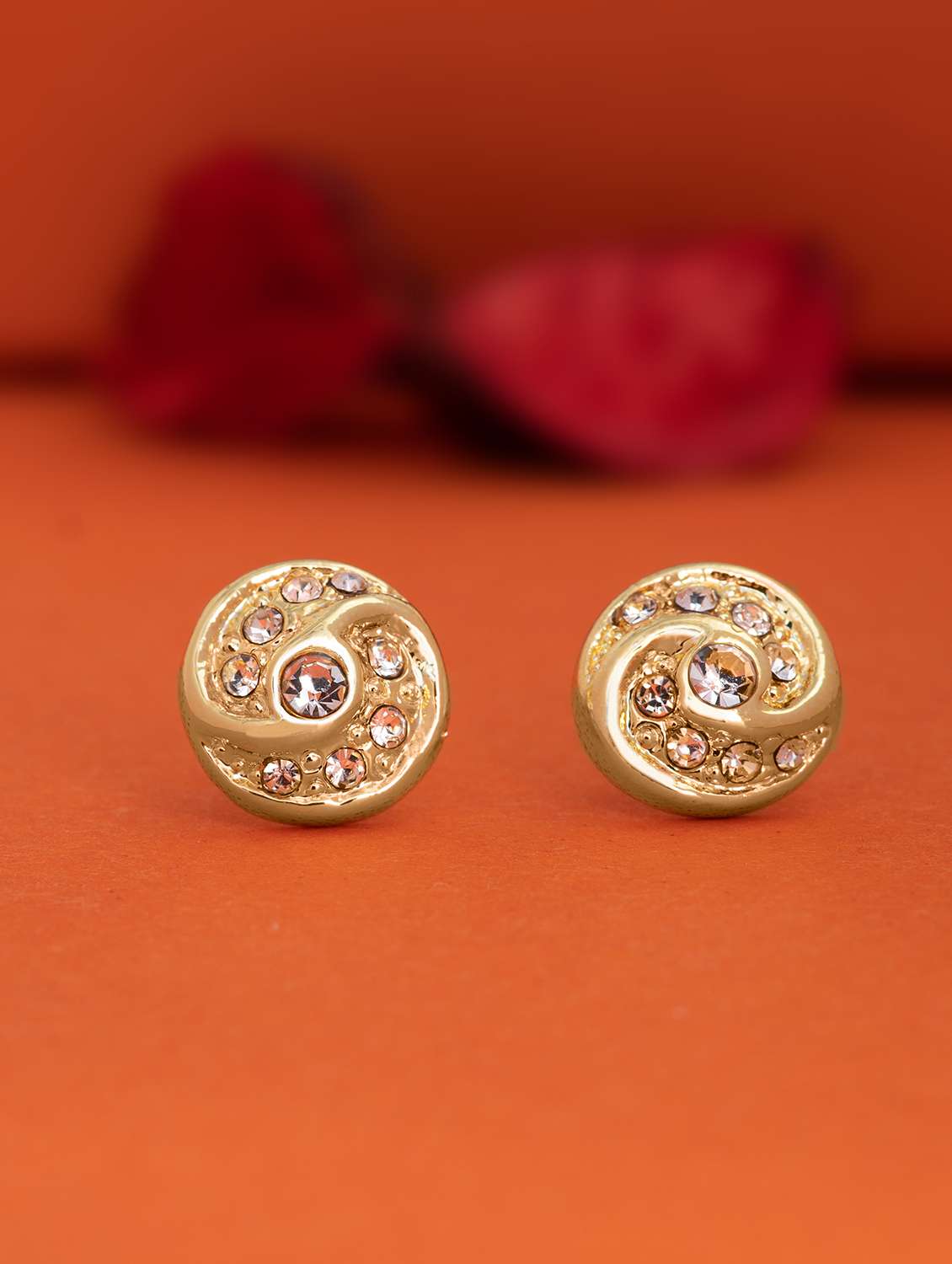 gold metal studs earring