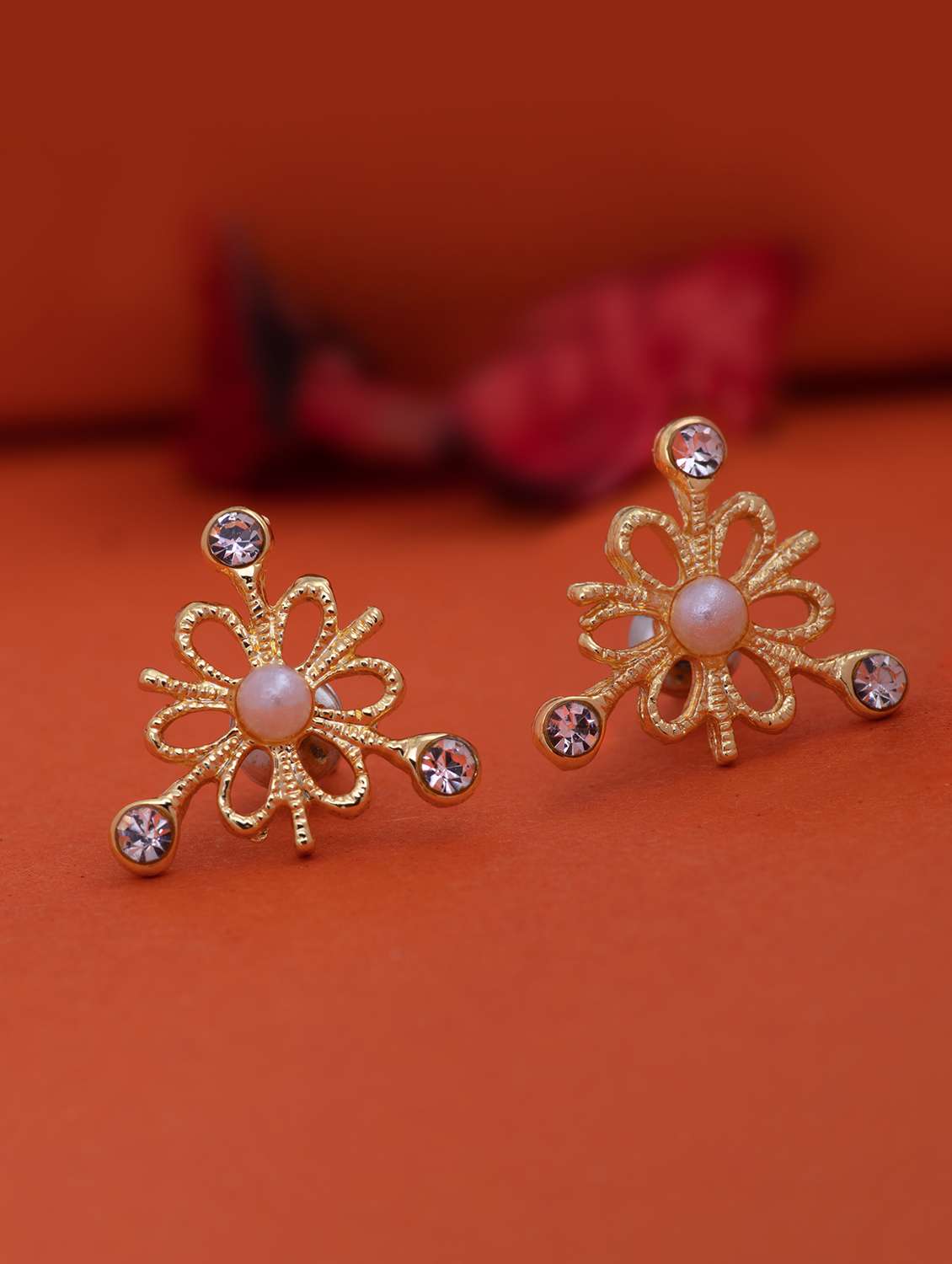 gold metal studs earring