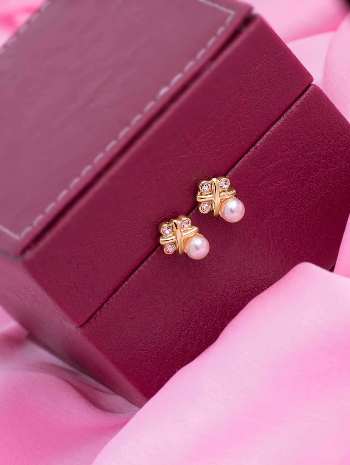blue metal studs earring - 17543001 - Zoom Image - 0