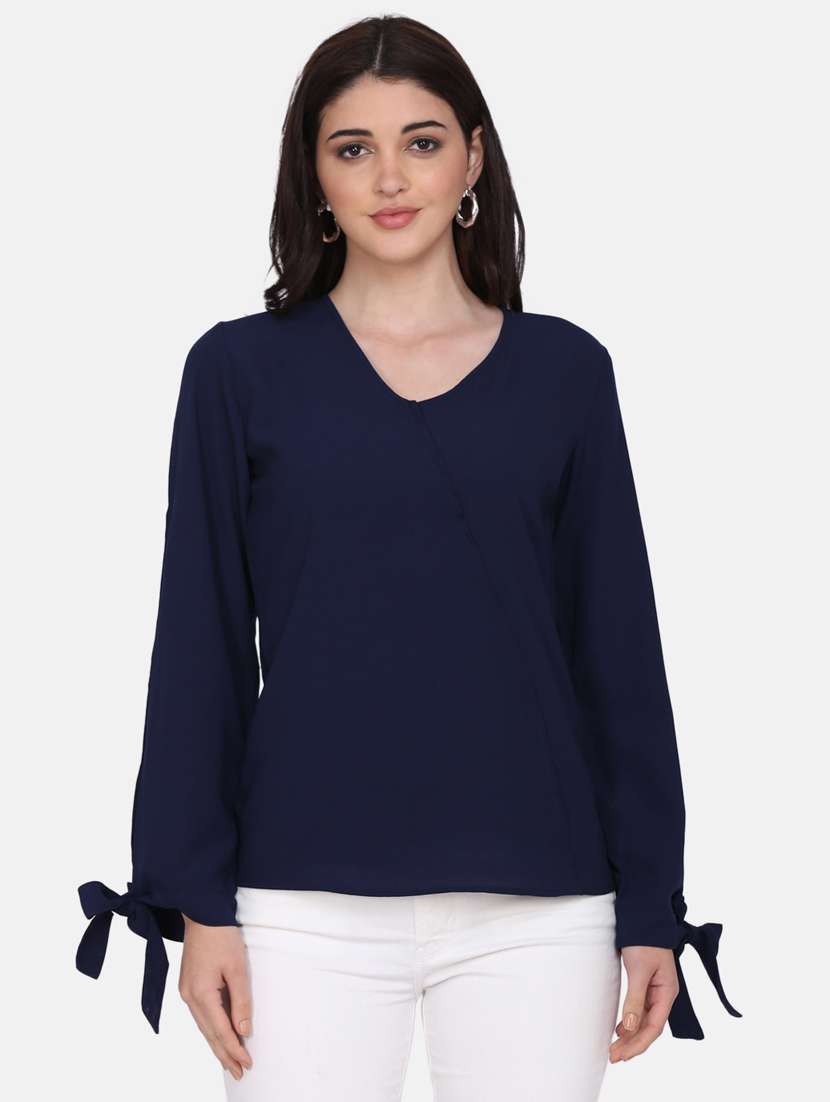 women's straight v neck top