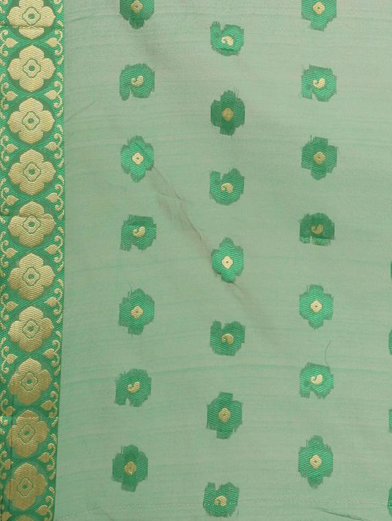 floral banarasi saree with blouse - 17545835 - Standard Image - 3