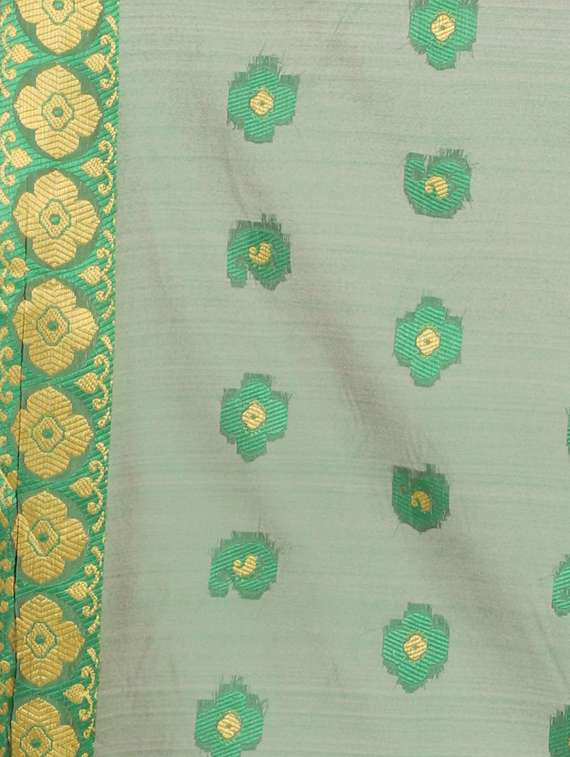 floral banarasi saree with blouse - 17545838 - Standard Image - 3