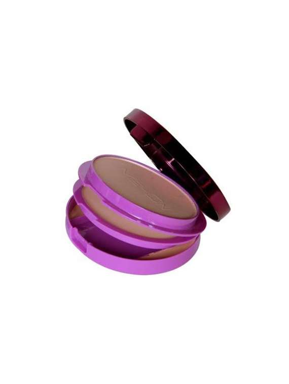 Me On Glamour Compact Powder