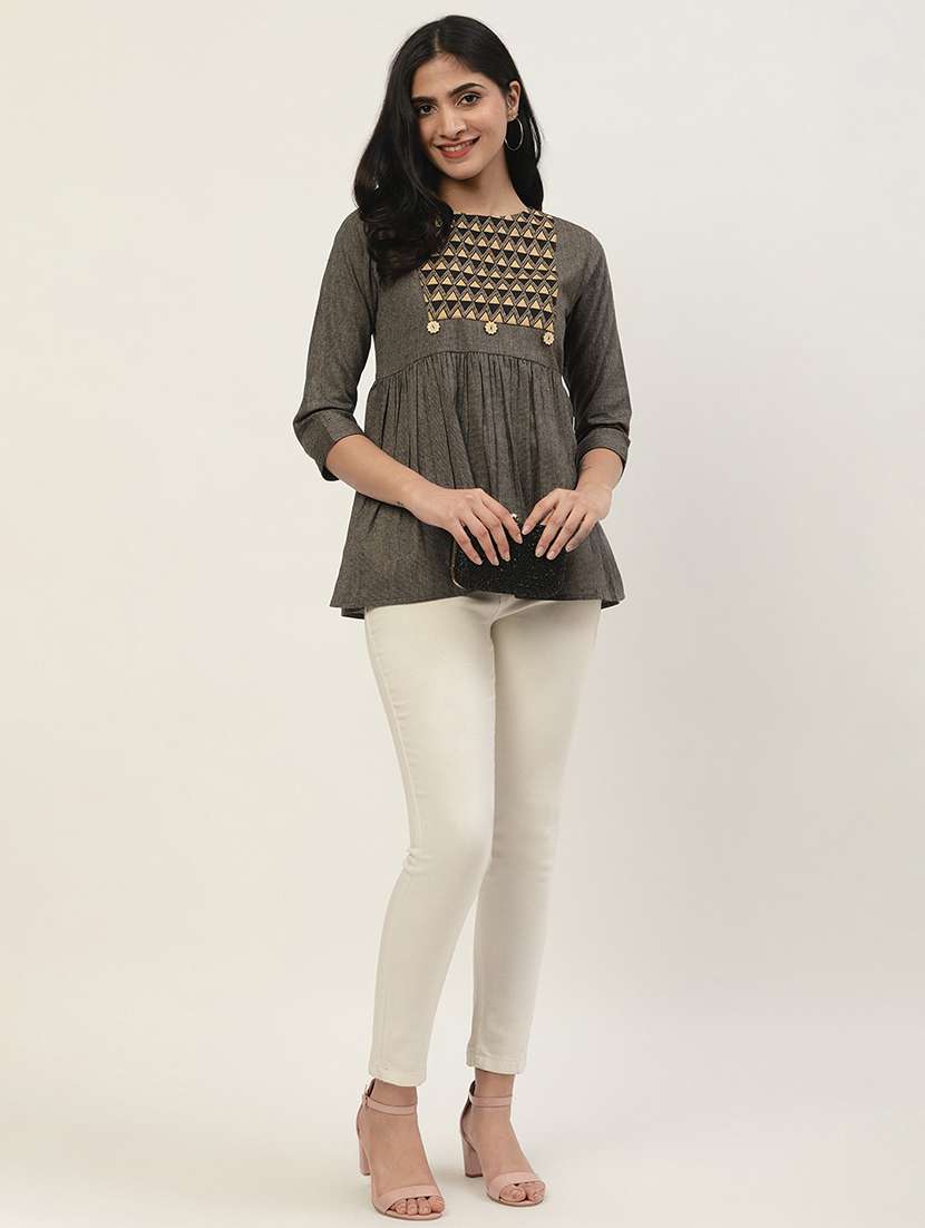 round neck gather detail top - 17557401 -  Standard Image - 3