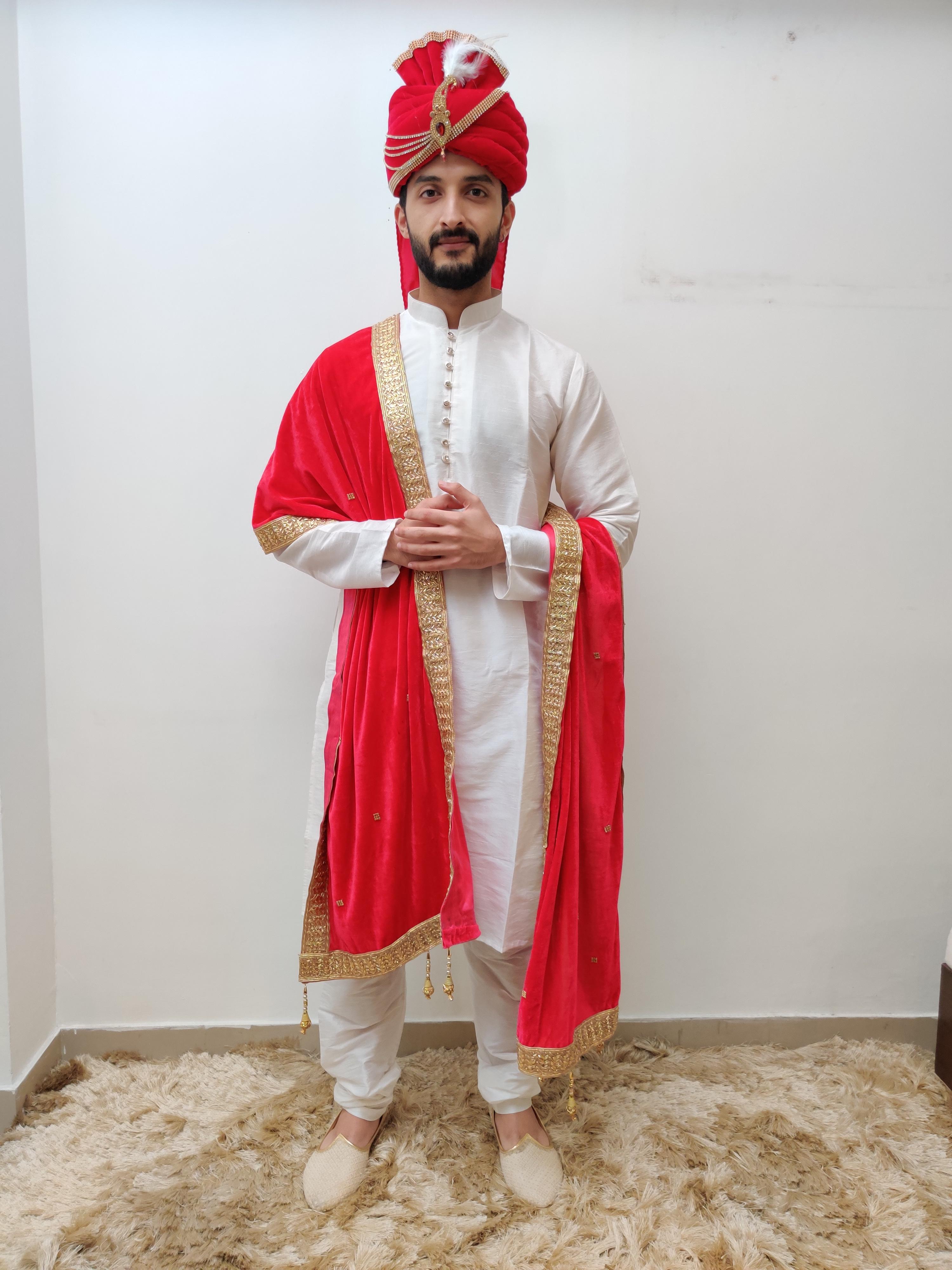 groom dress with pagdi