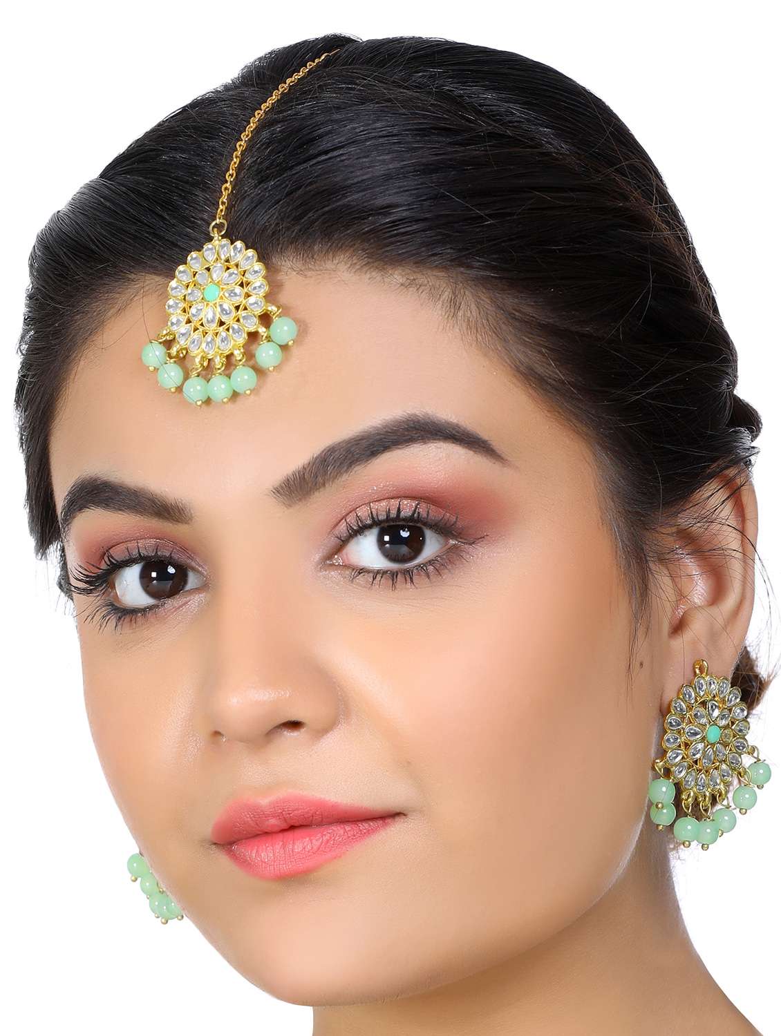 green metal maang teeka with earring set - 17562776 - Standard Image - 5