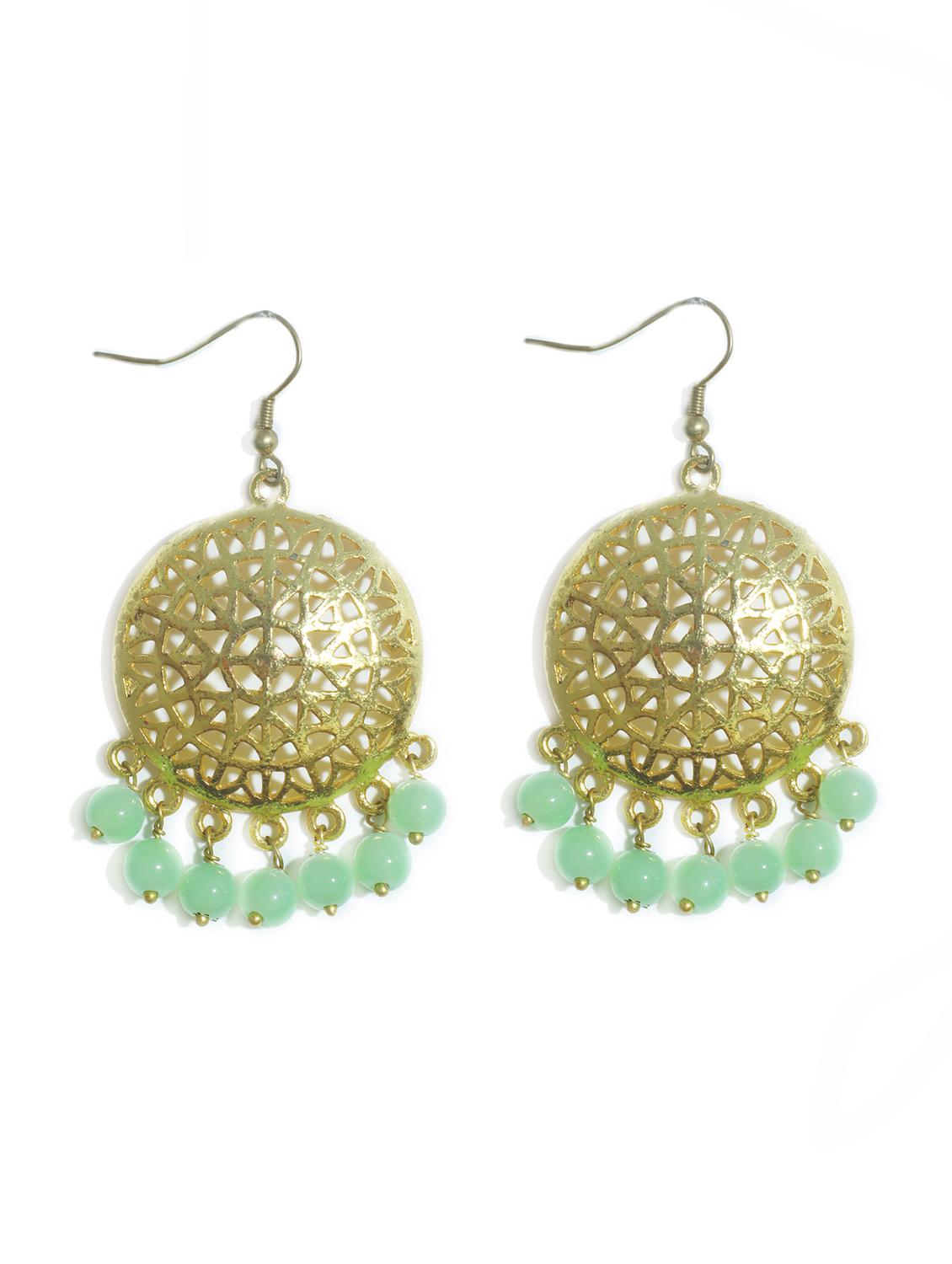 green metal earring and maang tikka set - 17562806 - Standard Image - 3