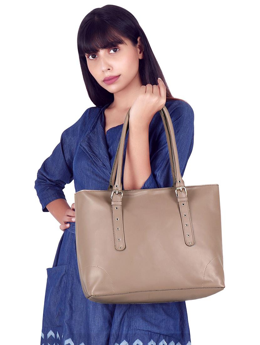 beige leatherette (pu) handbag - 17567296 - Standard Image - 5