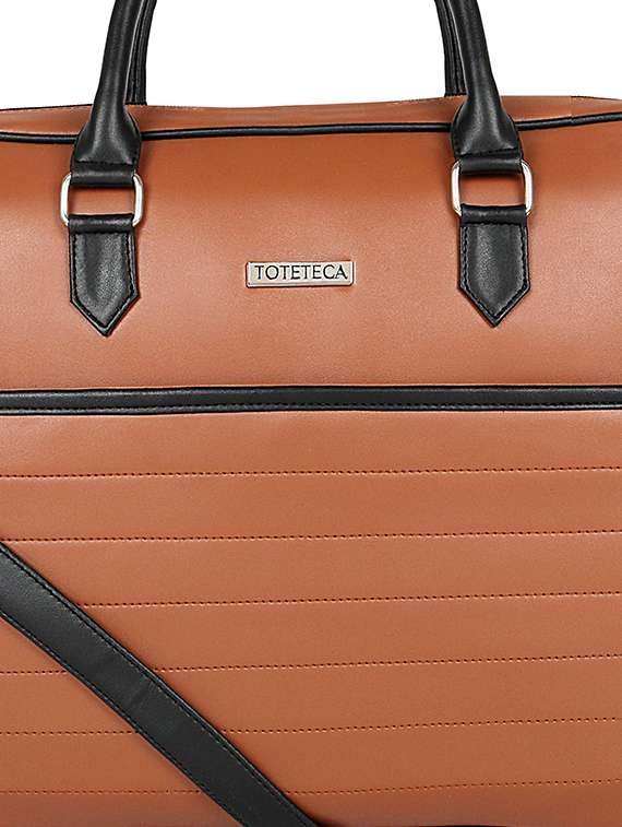 nude leatherette (pu) regular laptop bag - 17567361 -  Standard Image - 3
