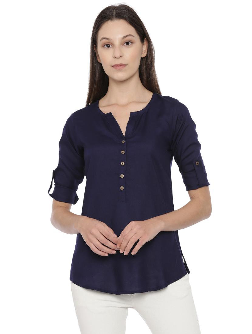 women's straight notch neck top