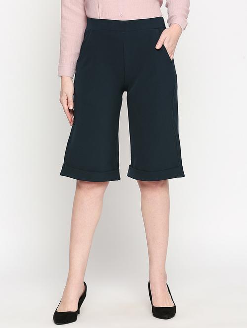 high rise regular capri  - 17572911 -  Standard Image - 0