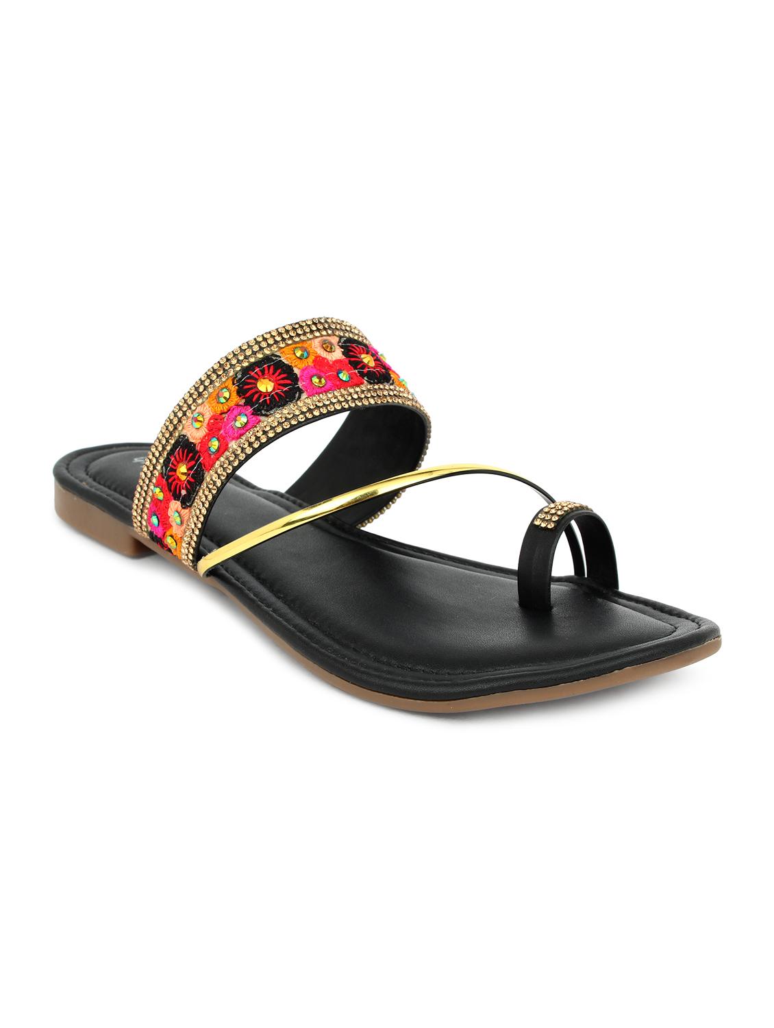 black synthetic slip on kolhapuris - 17591883 - Zoom Image - 0