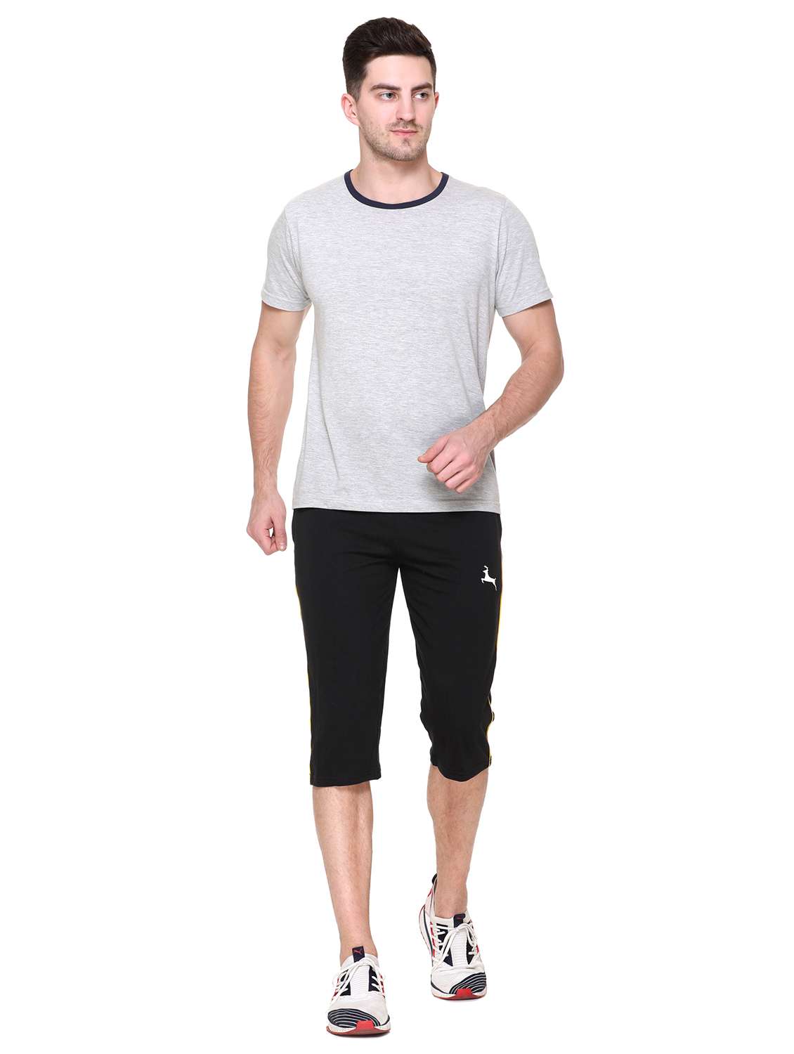 black  solid three - fourth - 17595143 -  Standard Image - 3