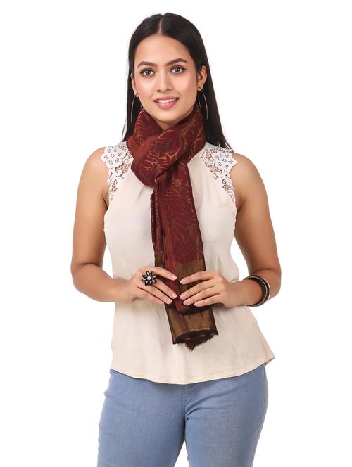 red wool stole - 17596085 - Standard Image - 0