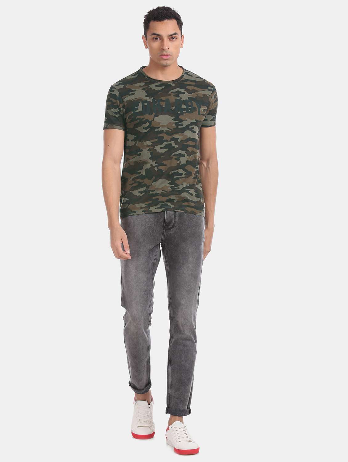 olive green camouflage t-shirt - 17631263 -  Standard Image - 3