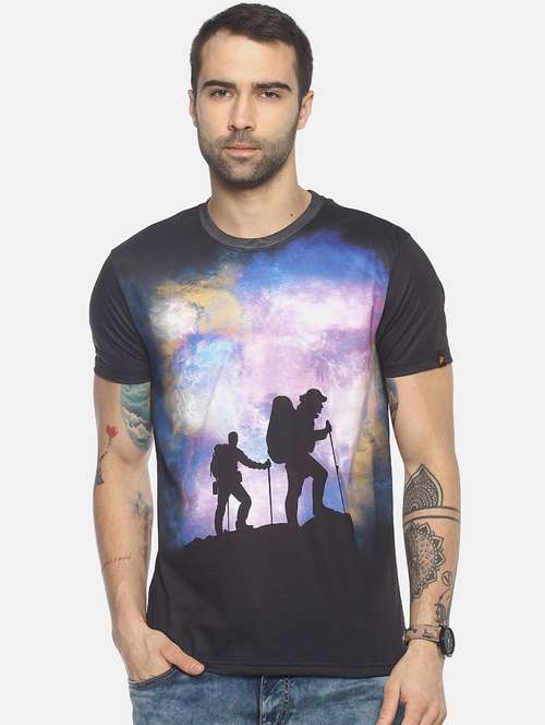 black printed  t-shirt - 17633651 -  Standard Image - 0