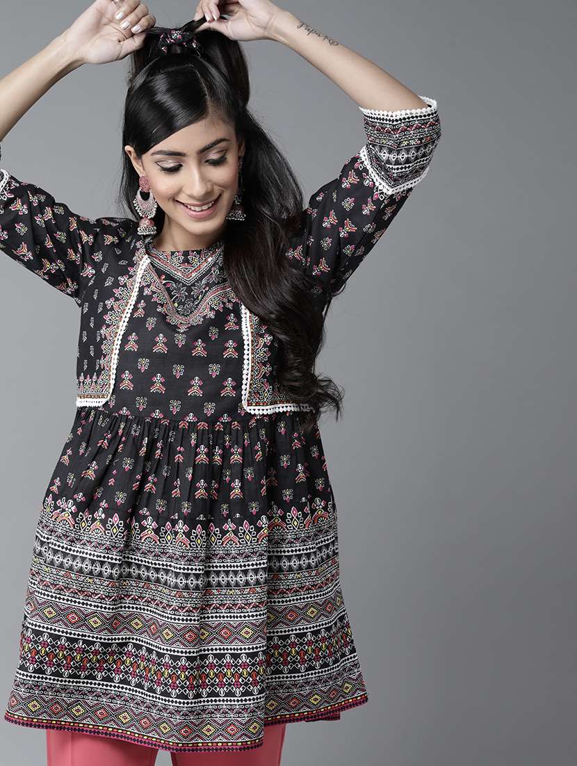 lace detail printed flared tunic - 17633683 - Zoom Image - 0