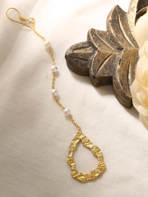 gold plated maang teeka - 17637543 - Standard Image - 0