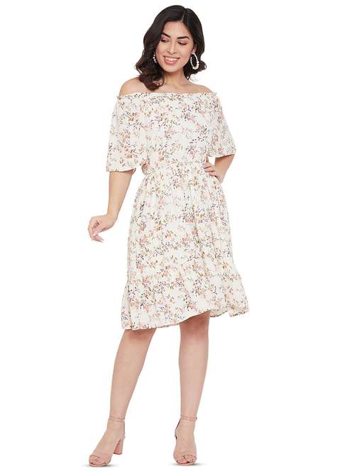women's  floral dress - 17639966 -  Standard Image - 0