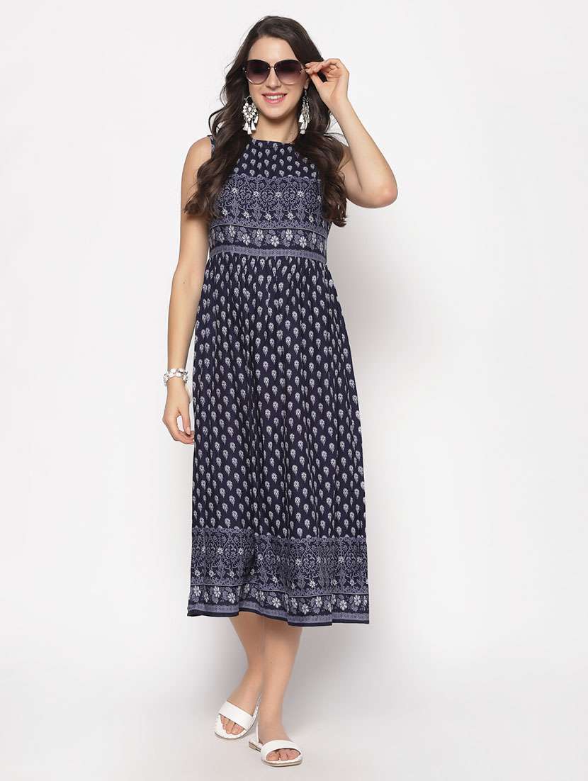 round neck printed dress - 17661236 - Standard Image - 3