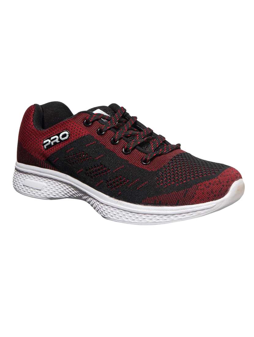 maroon fabric sport shoes