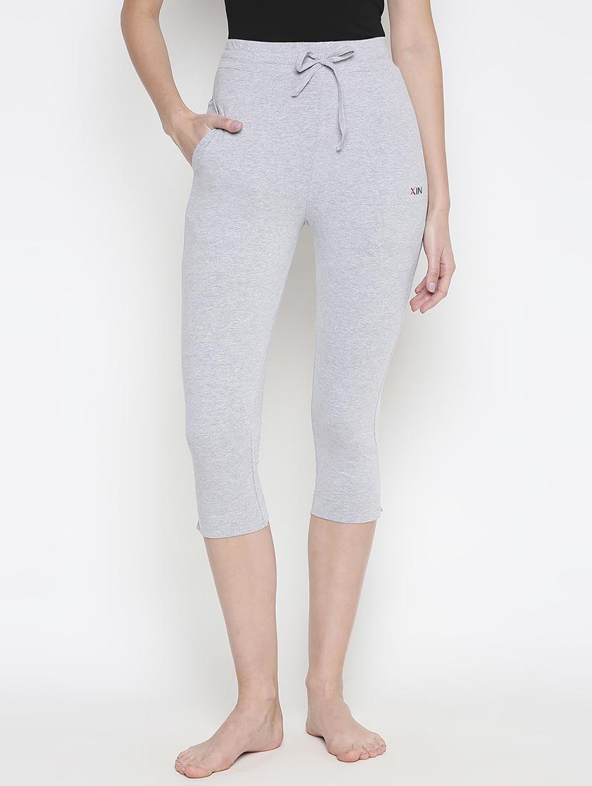 high rise solid capri  - 17742675 -  Zoom Image - 0