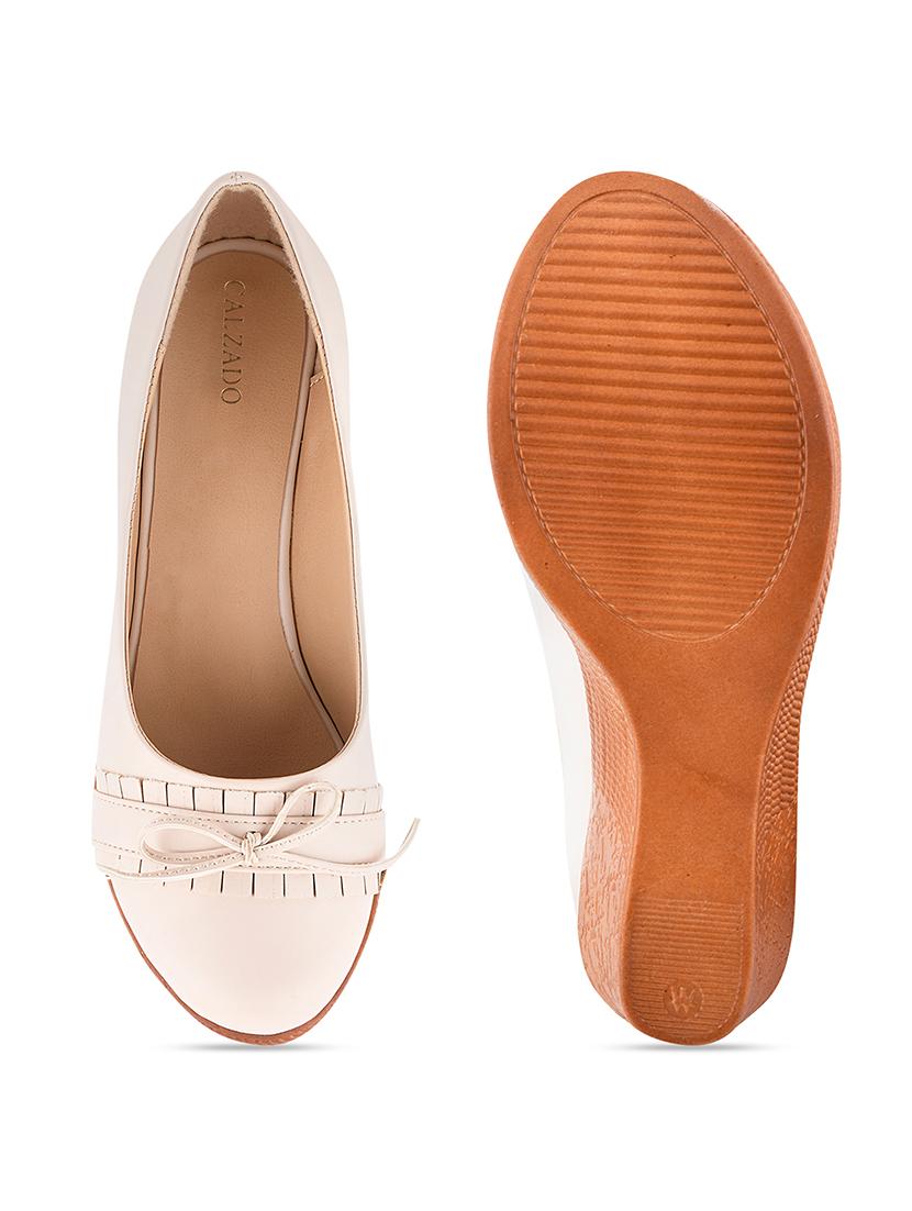calzado women's casualwear beige color solid pumps heels belliey shoes - 17750968 - Standard Image - 3