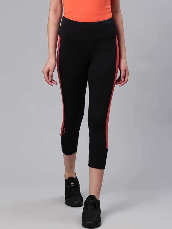 black polyester leggings