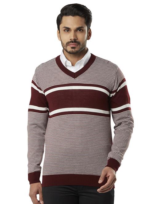 brown striped pullover - 17752384 -  Standard Image - 0