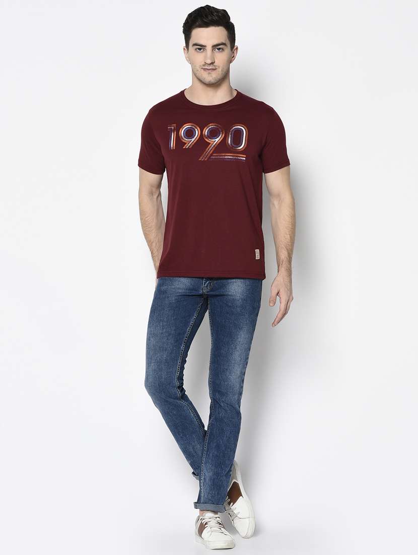 red chest print t-shirt - 17754548 - Standard Image - 3