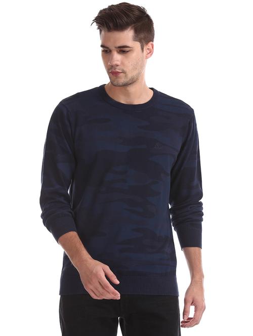 navy blue camouflage pullover - 17761370 -  Standard Image - 0