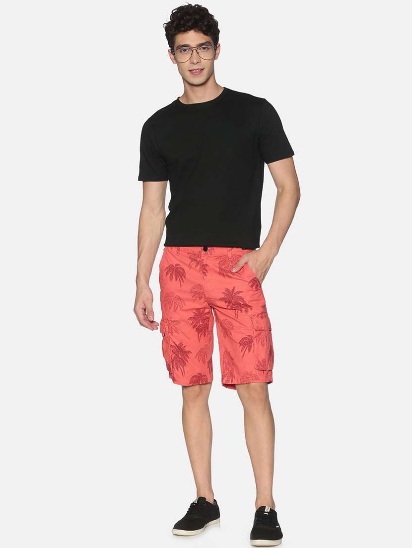 red printed bermuda shorts - 17765111 - Standard Image - 3
