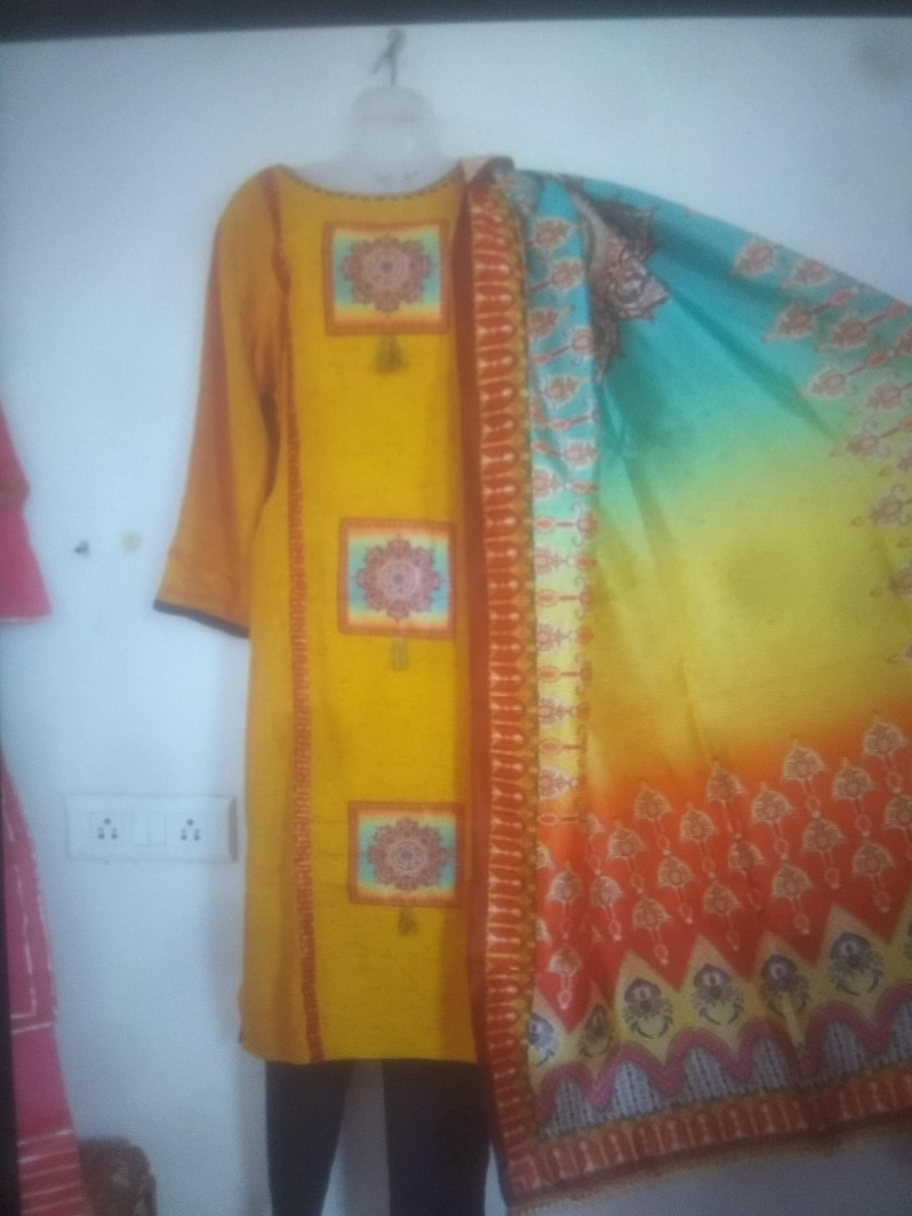 red net cape - 17776547 - Standard Image - 3