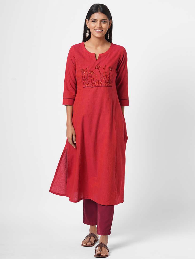 solid a-line kurta - 17785744 - Zoom Image - 0