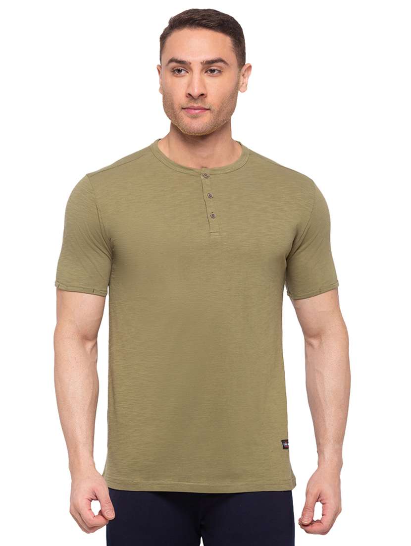 olive green solid t-shirt - 17789759 - Zoom Image - 0