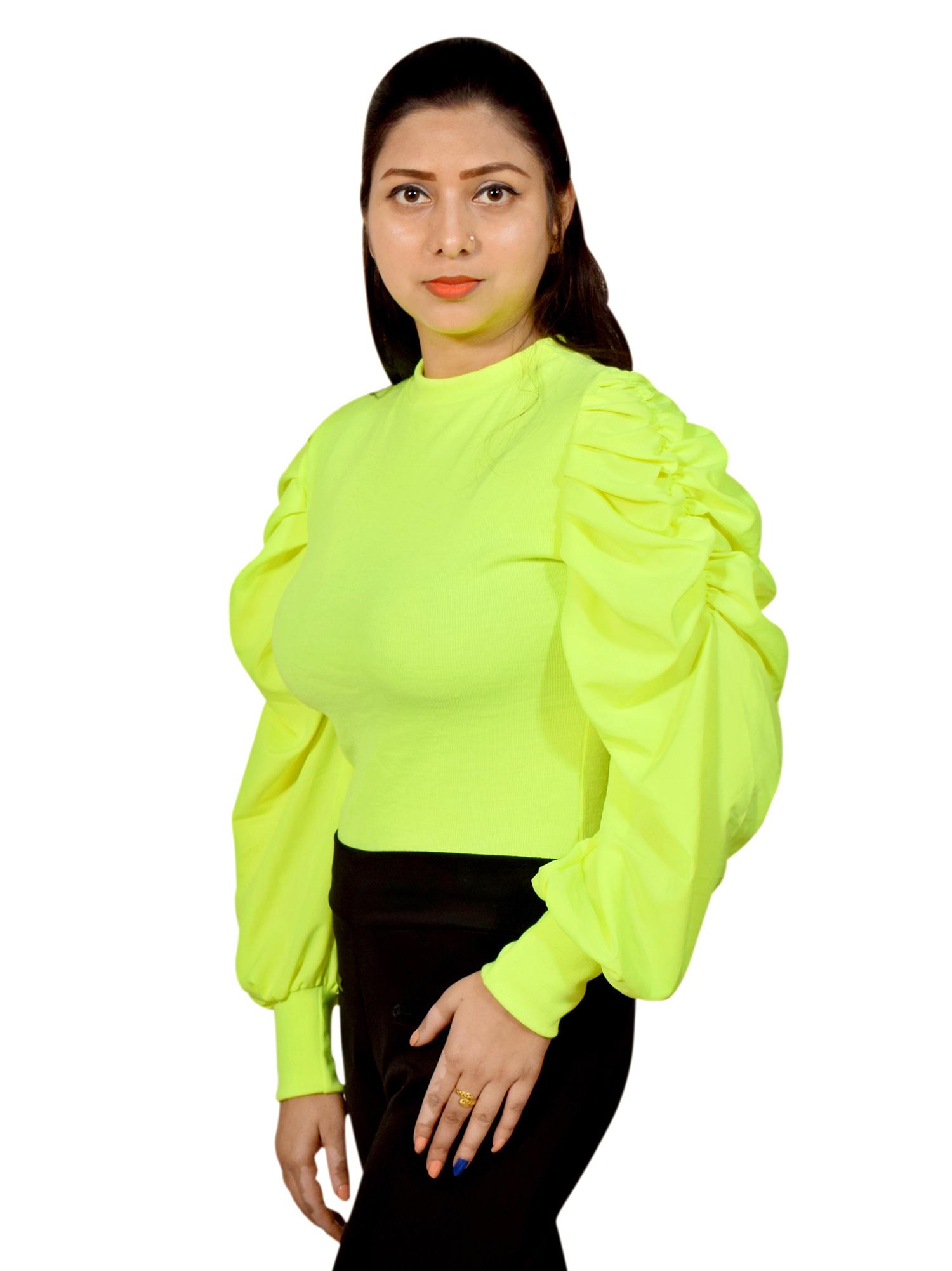 a beautiful puff sleeves top on - 17789854 - Zoom Image - 0
