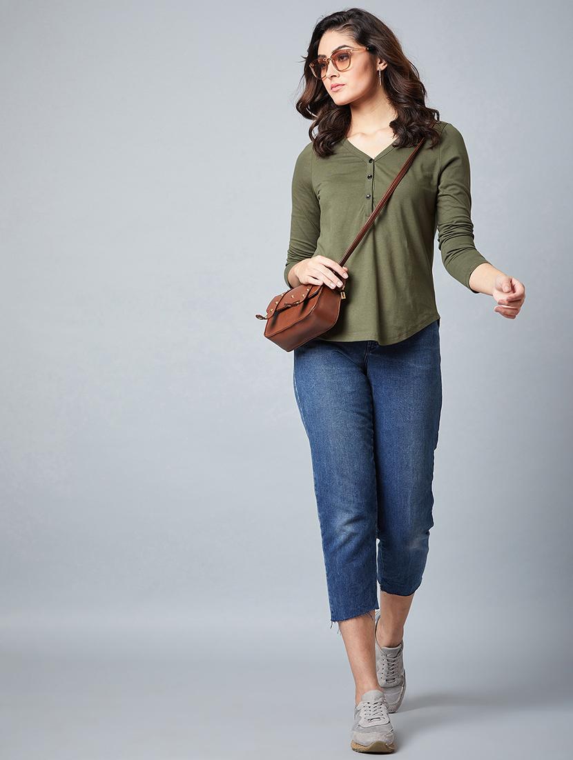 v-neck solid top - 17792363 - Standard Image - 3