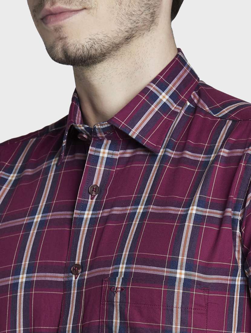 maroon checkered casual shirt - 17801727 -  Standard Image - 5