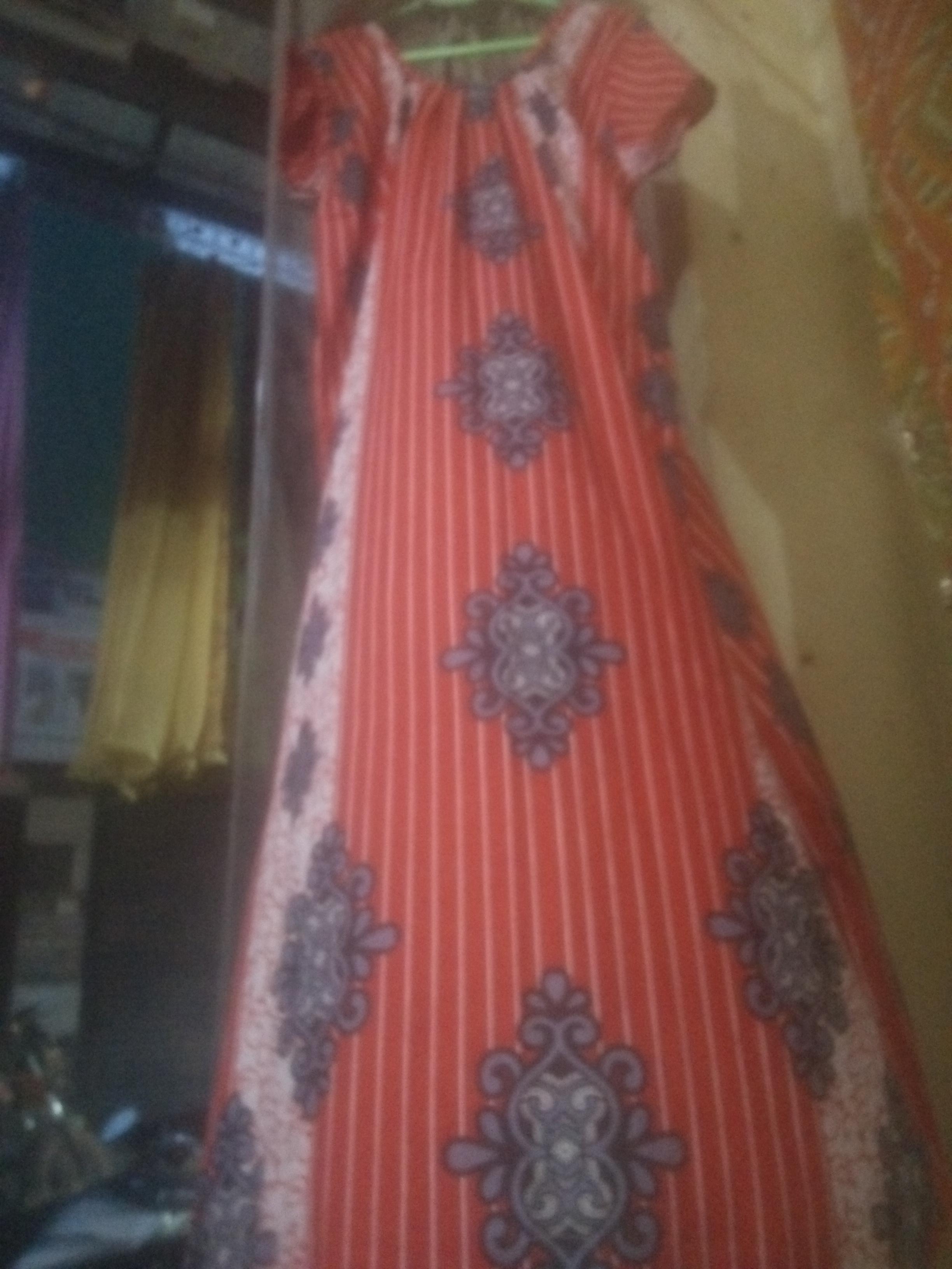 red net cape - 17808355 - Zoom Image - 0