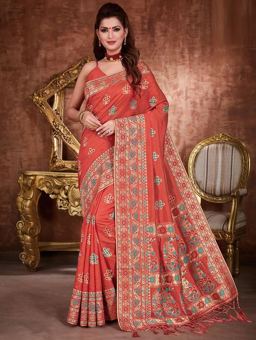 red handloom saree with blouse - 17809232 - Standard Image - 0