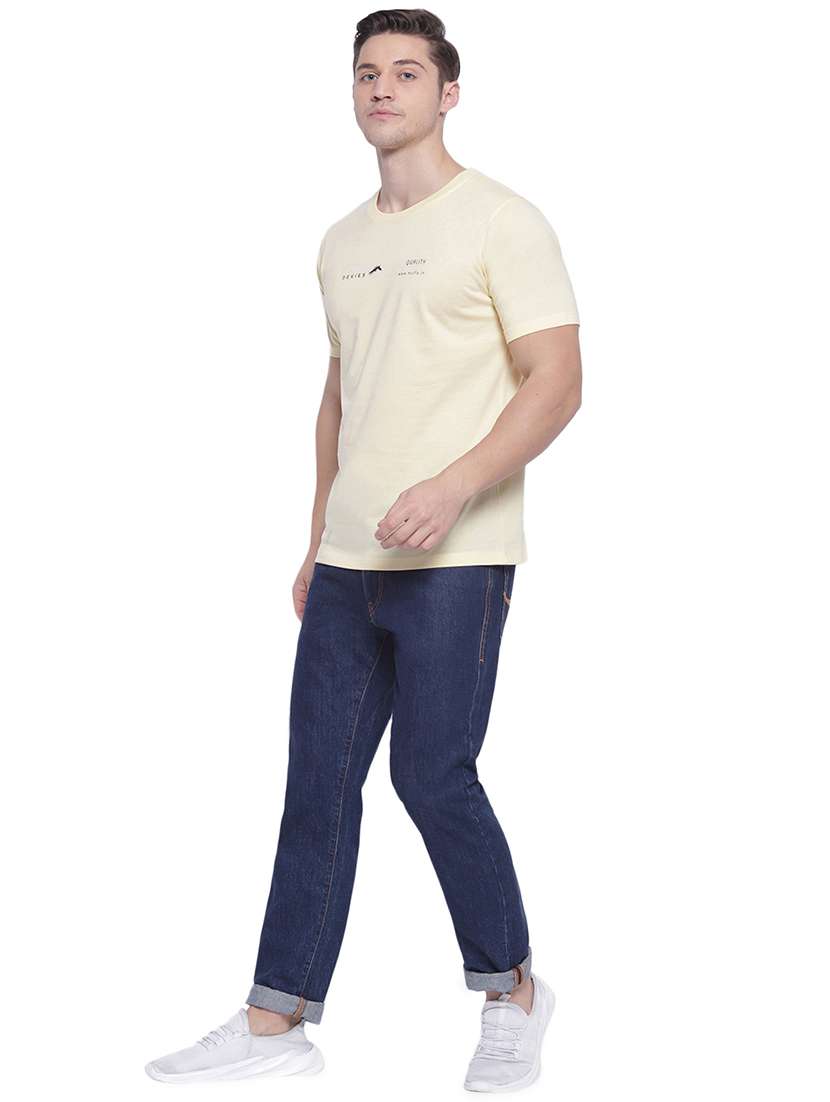 men round neck chest print t-shirt - 17812865 - Standard Image - 3