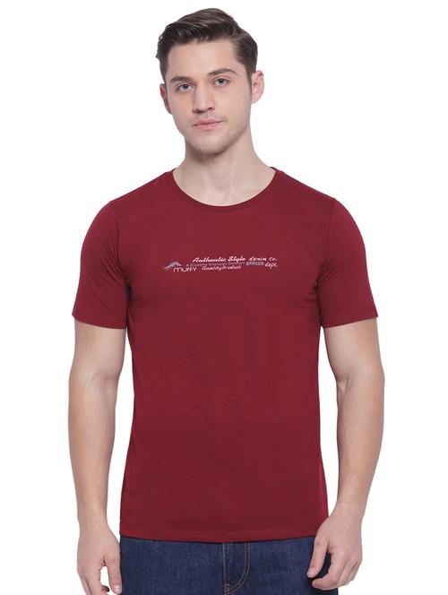 maroon chest print t-shirt - 17812868 -  Standard Image - 0