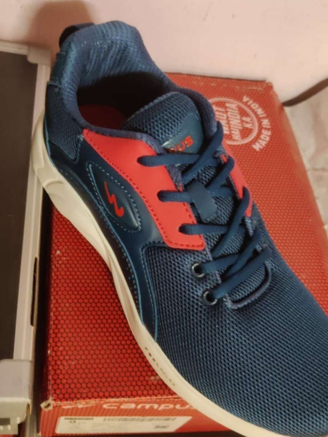campus sport shoes