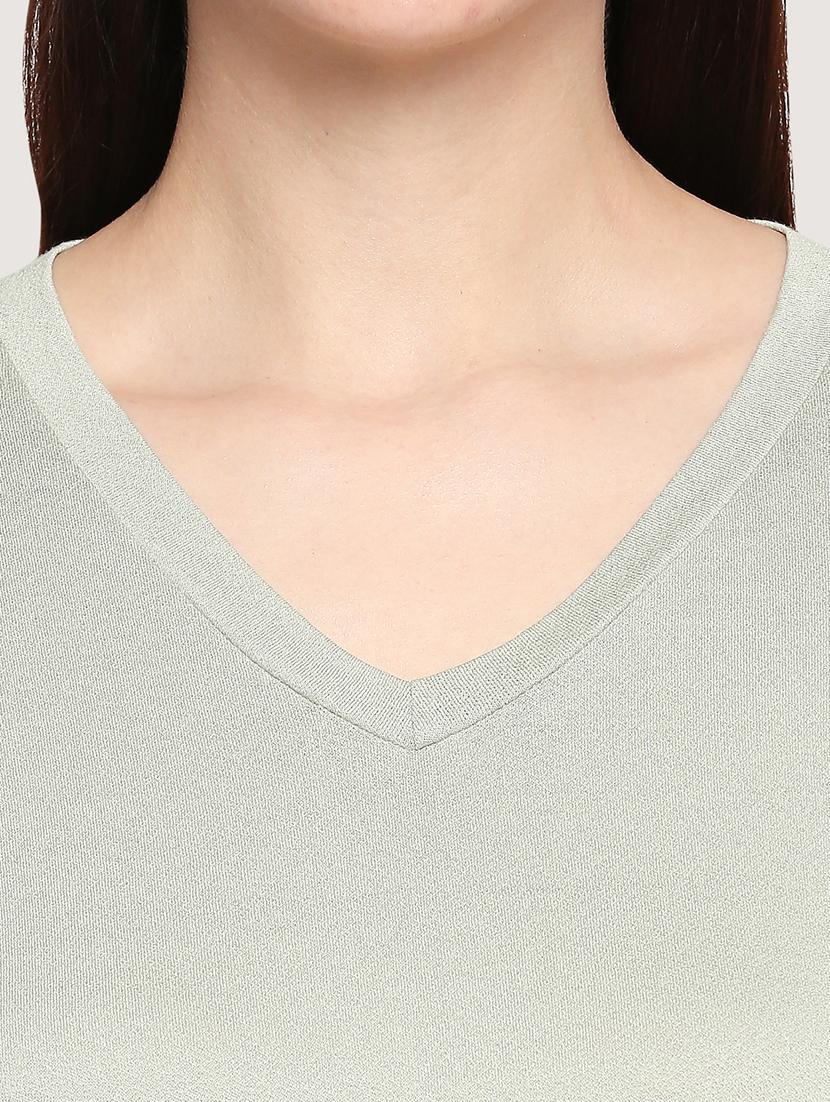 v neck solid t-shirt - 17822505 - Standard Image - 5